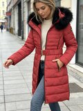 Élégante doudoune mi-longue rouge_