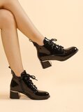 Zwart lak enkellaarsje Cilona_