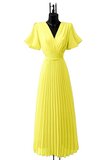Stijlvolle gele maxi plisse jurk _