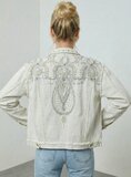 Premium ecru witte jeans jacket bewerkt met parels,strass en excusief borduurwerk_