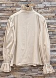 Romantische beige hemdblouse_