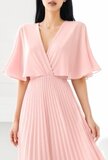 Elegante licht rose maxi plisse jurk _