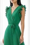 Elegante groene plisse maxi jurk._
