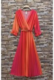 Sierlijke fuchsia-oranje mix maxi plisse jurk_