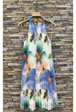 Trendy en chique blauwe mixed midi halterjurk in plisse_