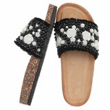 Zwarte slippers Gisele met parels en bloemen details_