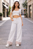 Licht beige wide-leg jeans met subtiele flare_