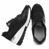 Zwarte sneakers met sleehak Suzanna_