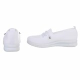 Witte instappers Chanika met sleehak – gebreide dames sneakers_