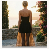 Elegante zwarte bustier jurk met tulle_