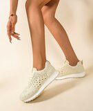 Beige sneakers met strass details – trendy & comfortabel_