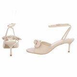Sandales à talon beiges Charmy avec nœud_