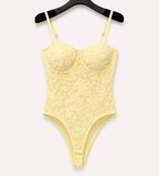 Elegante kanten body in geel_