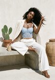 Elegante kanten body in blauw_