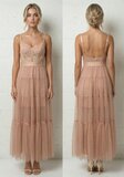 Elegante roze maxi jurk met kant en tule_