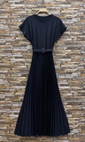 Donker blauwe plissé maxi jurk met ceintuur_