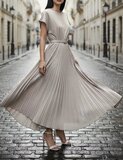 Taupe plissé maxi jurk met ceintuur_