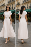 Beige plissé maxi jurk met ceintuur_