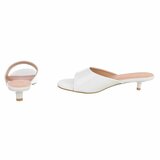 Elegante witte lakmules met kitten heel-Belis_