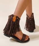 Bruine suède sandalen met franjes en studs-Nava_