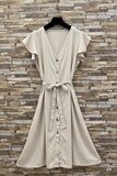 Zachte lyocell jurk met strikceintuur beige_