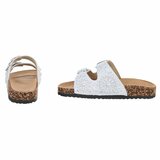 Witte dames slippers met pareldetails en gespen-Corry_