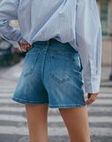 A-line denim short lichtblauw_