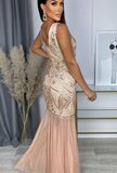 Stylish champagne galajurk met sequins en parels_