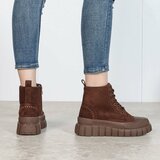 Bruine hoge sneakers in suède met chunky zool-Bruni_