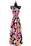 Trendy en chique armloze maxi halterjurk in gemixte kleuren._