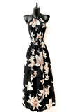 Trendy en chique armloze maxi halterjurk in zwart-wit_