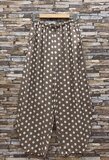 Taupe harembroek met witte stippen_