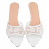Witte mules met parels en bloemen-Benthe_