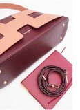 Luxe two-tone handtas in bordeaux-peach met geometrisch design – premium kwaliteit_