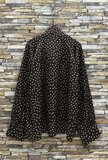 Elegante bruine blouse met stippen en strik_
