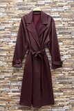 Bordeaux trenchcoat met ceintuur en print_