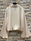 Luxe beige satijnen blouse – Made in Italy_
