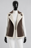 Luxe bruine bodywarmer met teddy afwerking_