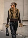 Luxe bruine knight jacket met bont_