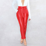 High waist broek in leather look._