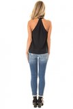 Zomerse high neck top._