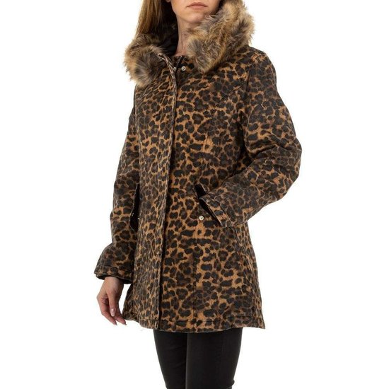 Stylish 3/4 jas in luipaard look.