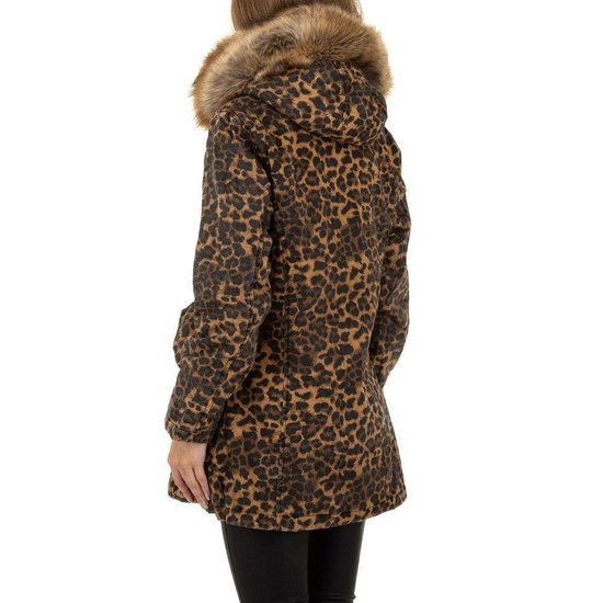 Stylish 3/4 jas in luipaard look.