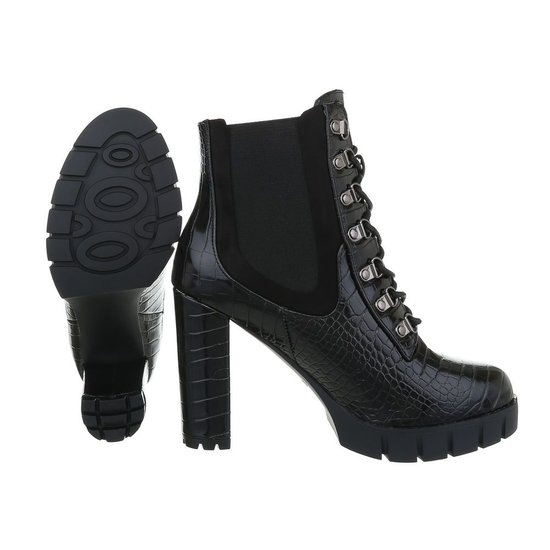 Bottines noires croco Fanka.