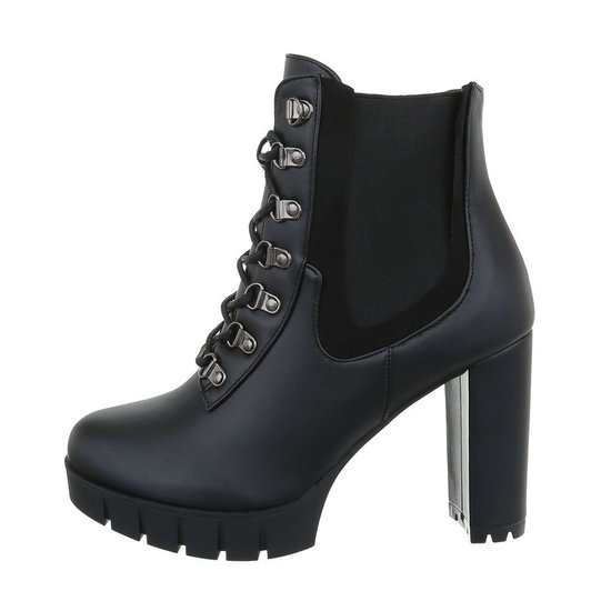 Bottines noires Fanka.