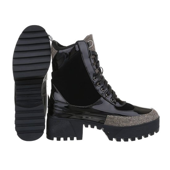 Hoge zwart/bruine veterboot Gael.