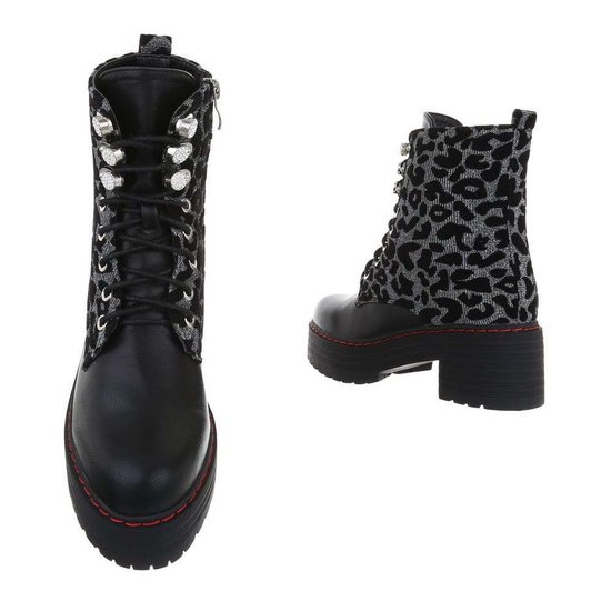 Trendy zwarte boot Carol.