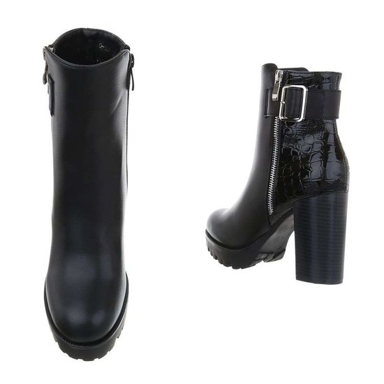 Bottines noires Asbeth.