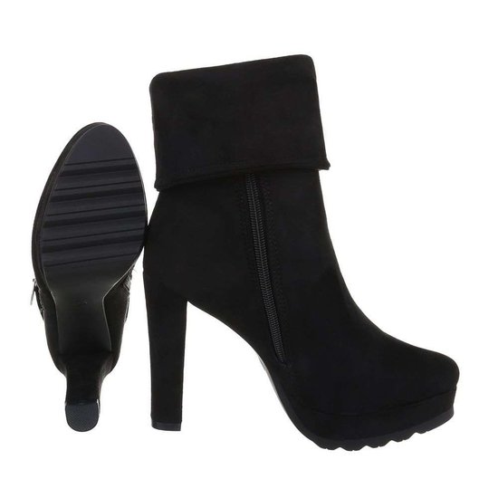 Bottines noires Frieda.