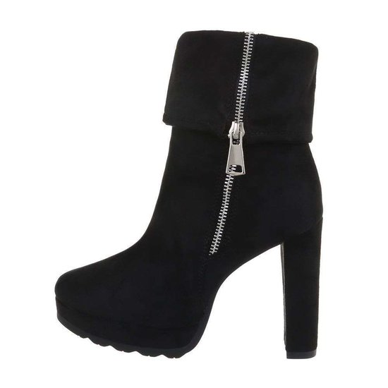 Bottines noires Frieda.